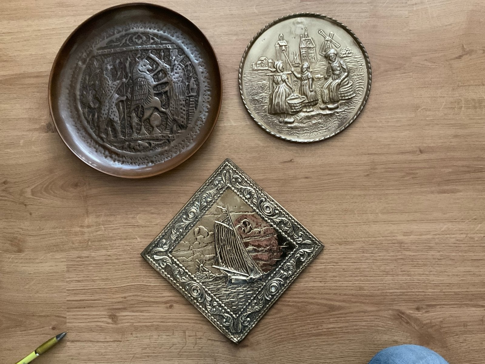 Set van 3 Koperen Wandborden: Volendam, Aziatisch & Zeilschi, Ophalen of Verzenden