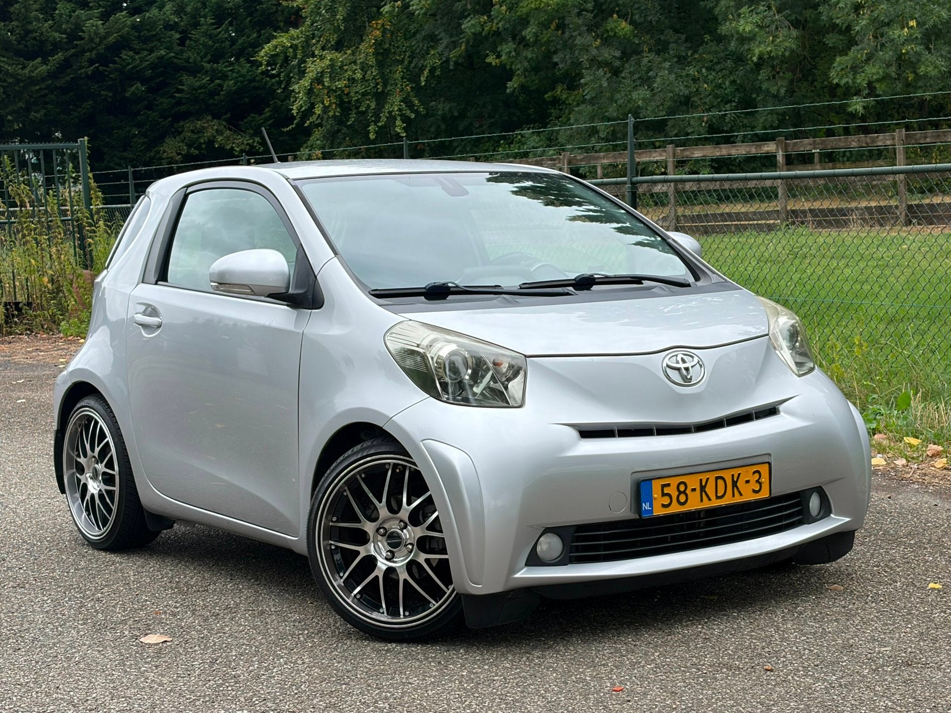 Toyota IQ 1.0 VVTi Aspiration /UNIEK/SPORT/Airco/, Auto's, Toyota, 4 stoelen, Origineel Nederlands, Bedrijf, Handgeschakeld