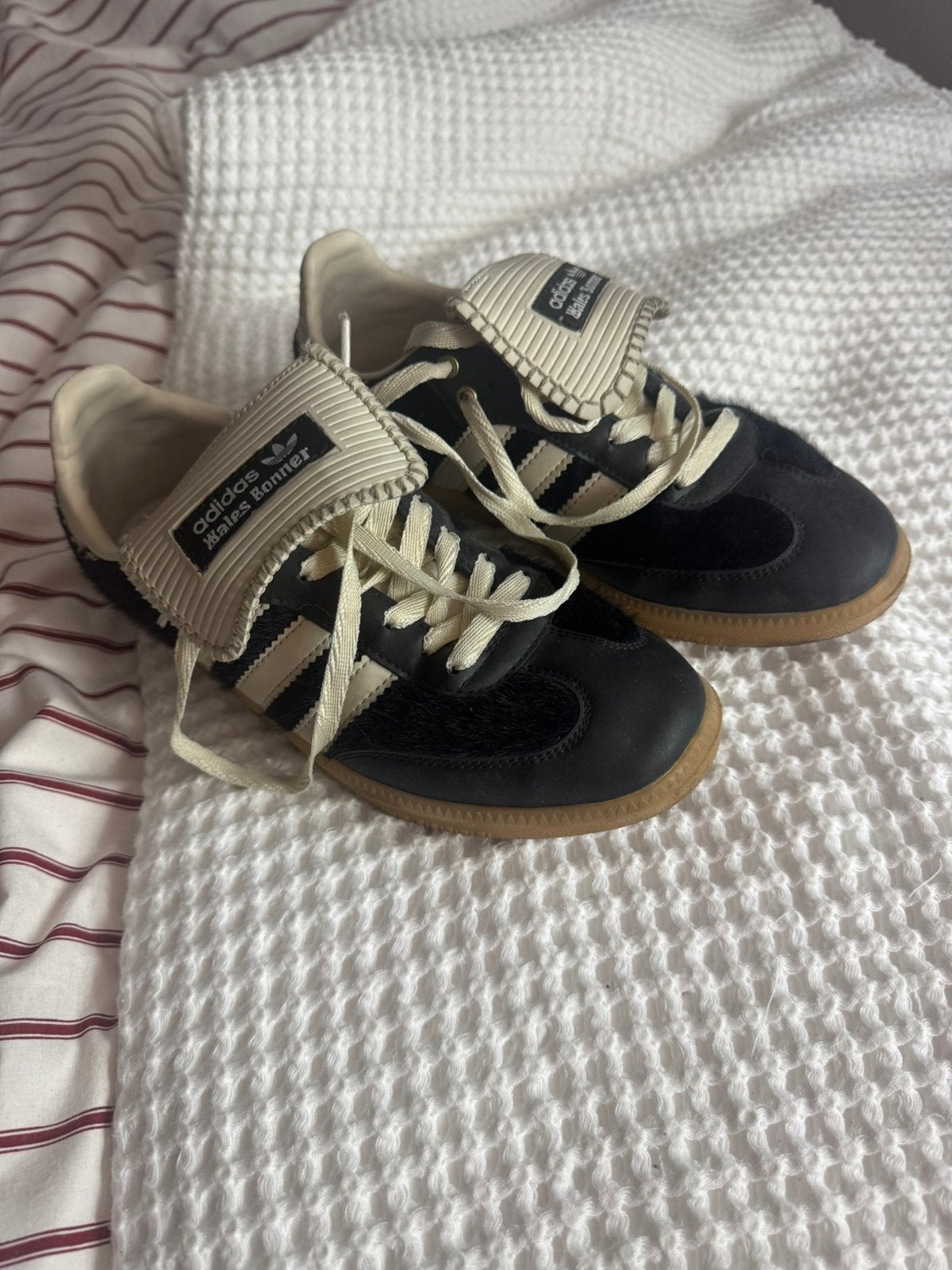 Zwarte Adidas Wales Bonner Sneakers Maat 40, Zwart, Ophalen of Verzenden, Sneakers of Gympen, Zo goed als nieuw