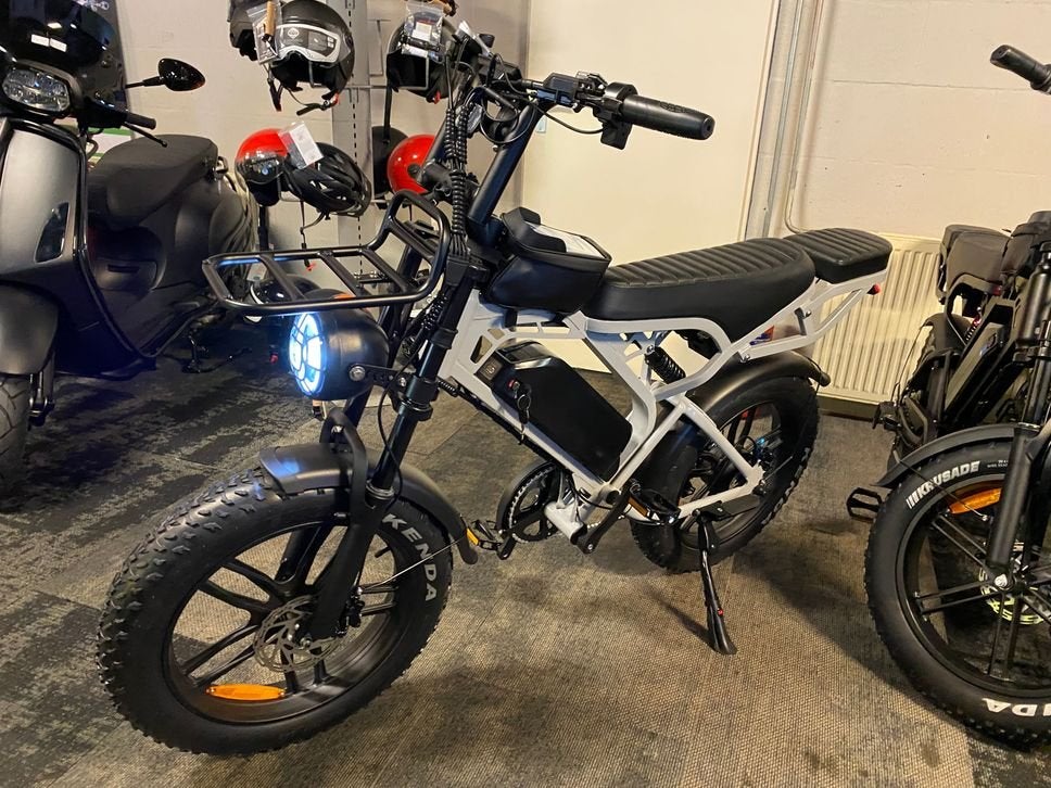 Foto 17 van NIEUWE QM WHEEL FATBIKE V20 PRO EN S20 PRO OUXI V8 NIEUW