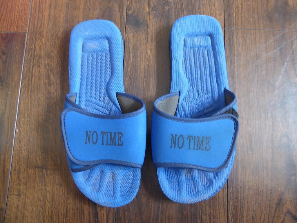 bad slippers, Slippers, Blauw, Ophalen of Verzenden, Zo goed als nieuw