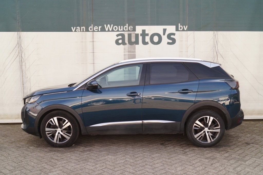 Peugeot 3008 1.2 PureTech 130pk Allure -NAVI-ECC-PDC-CRUISE-, Auto's, Voorwielaandrijving, Dealer onderhouden, Gebruikt, 1199 cc