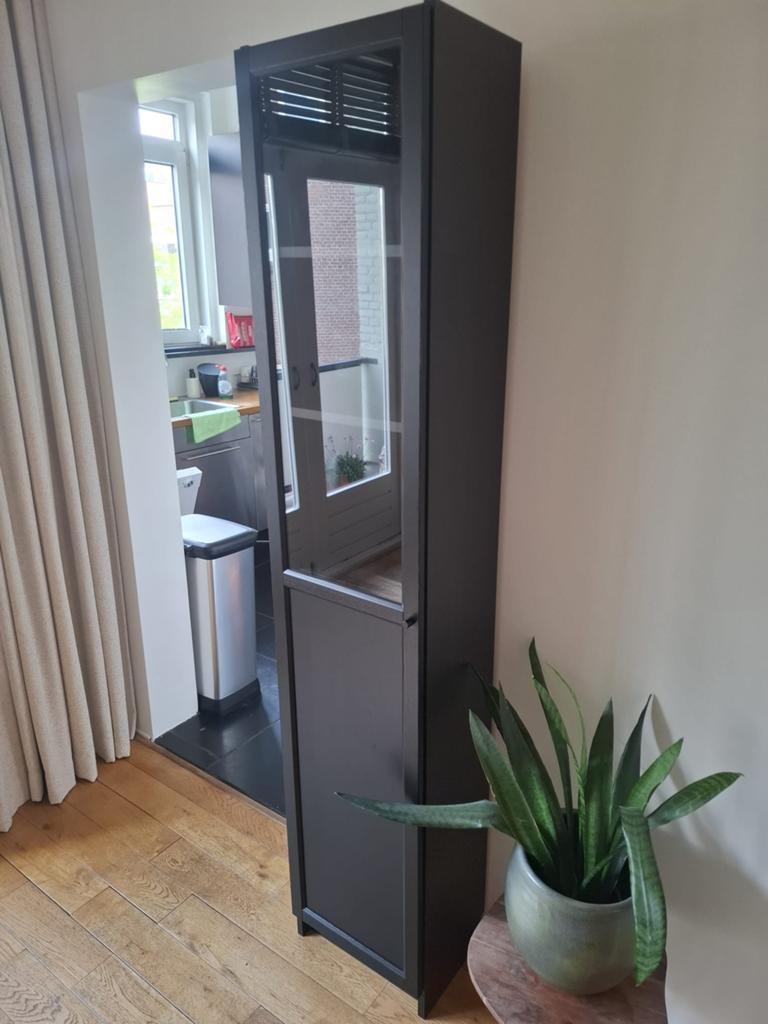 Zwarte ikea kast voor servies, Huis en Inrichting, Ophalen, 200 cm of meer, 50 tot 100 cm, Zo goed als nieuw
