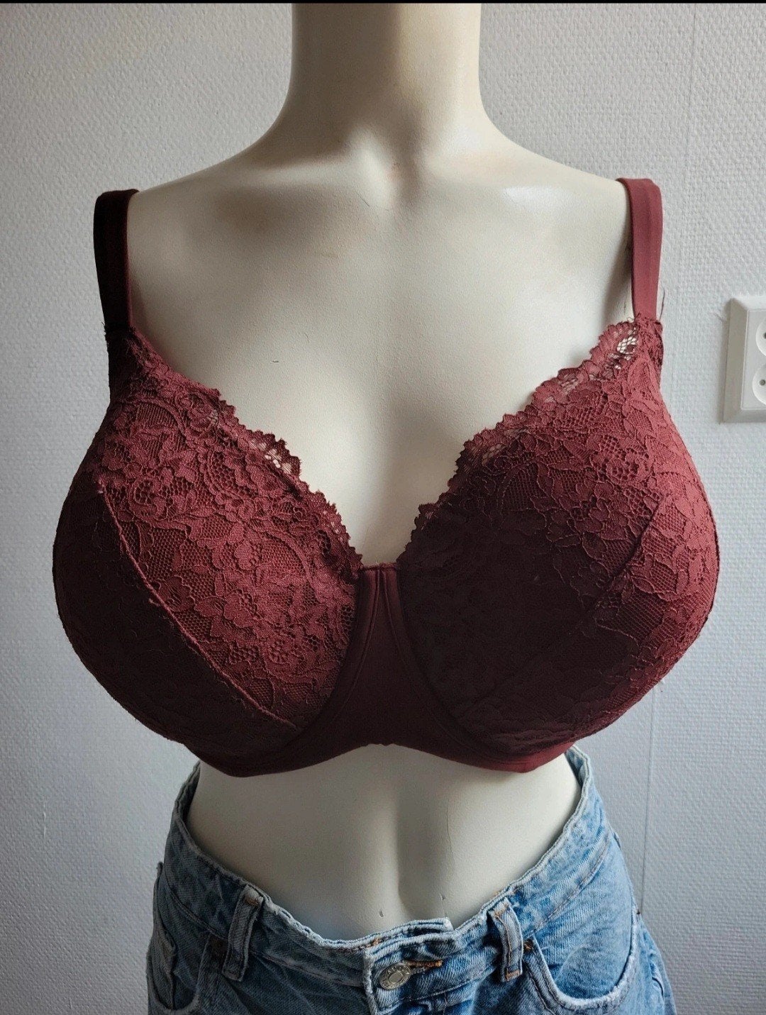 SKIMS Kanten BH - Bordeauxrood - Maat 38DDD/F, SKIMS, Ophalen of Verzenden, Rood, BH