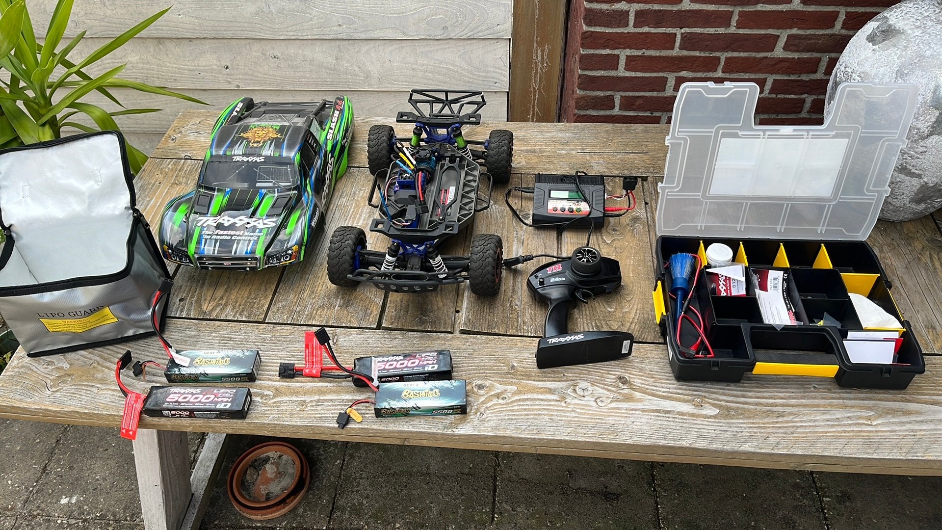 Traxxas slash vxl3s 4x4, Ophalen of Verzenden, Zo goed als nieuw, Elektro, Auto offroad