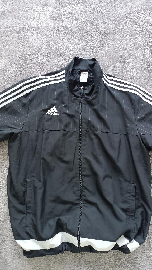 Jas ADIDAS AlS NEW!!! XL, Kleding | Heren, Ophalen of Verzenden, Zo goed als nieuw, Maat 56/58 (XL), Zwart