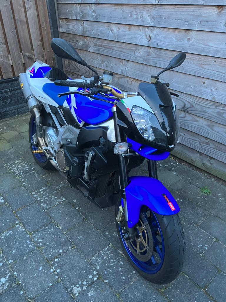 Aprilia Tuono 2e generatie alleen de onderdelen in de tekst!, Motoren, Ophalen of Verzenden, Nieuw