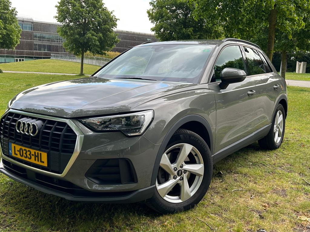 Audi Q3 40 Tfsi 190pk S Tronic Quattro 2019 Grijs, Auto's, 1984 cc, Vierwielaandrijving, Particulier, 93 €/maand