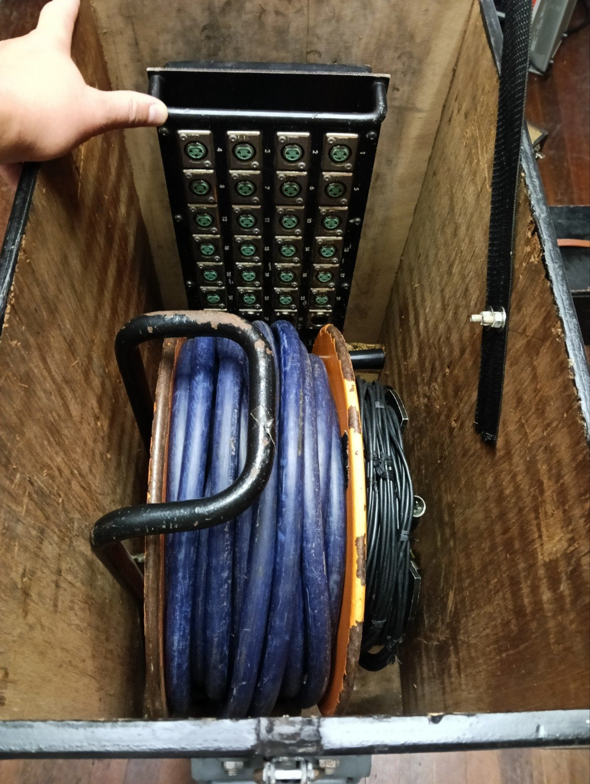Audio Techniek Multikabel met Stagebox en XLR-aansluitingen, Ophalen