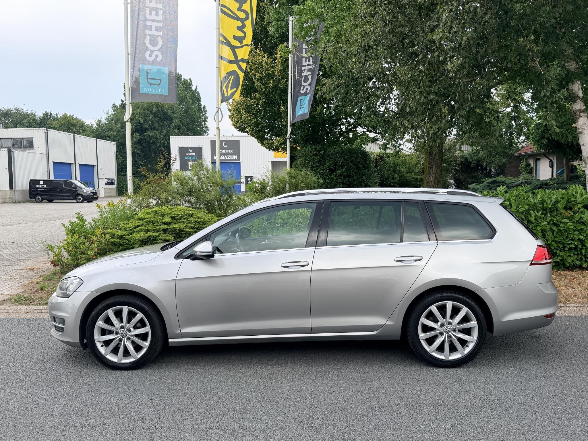 Volkswagen Golf Variant 1.2 TSI 105PK DSG Highline•Xenon, Auto's, Gebruikt, 4 cilinders, Origineel Nederlands, Golf Variant