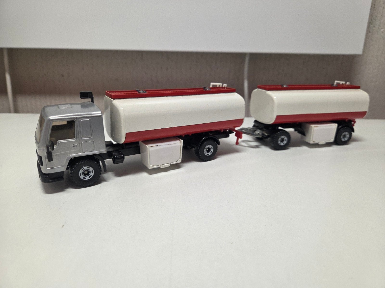 Siku Volvo FL10 combi tankwagen, Ophalen of Verzenden, Zo goed als nieuw, Bus of Vrachtwagen, SIKU