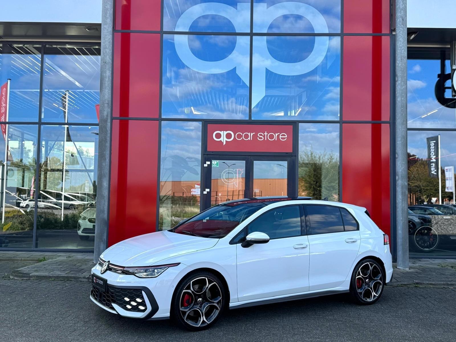 Volkswagen GOLF 2.0 TSI GTI Vol ! | Panorama | IQ-Lights | H, Voorwielaandrijving, 730 kg, Gebruikt, Euro 6