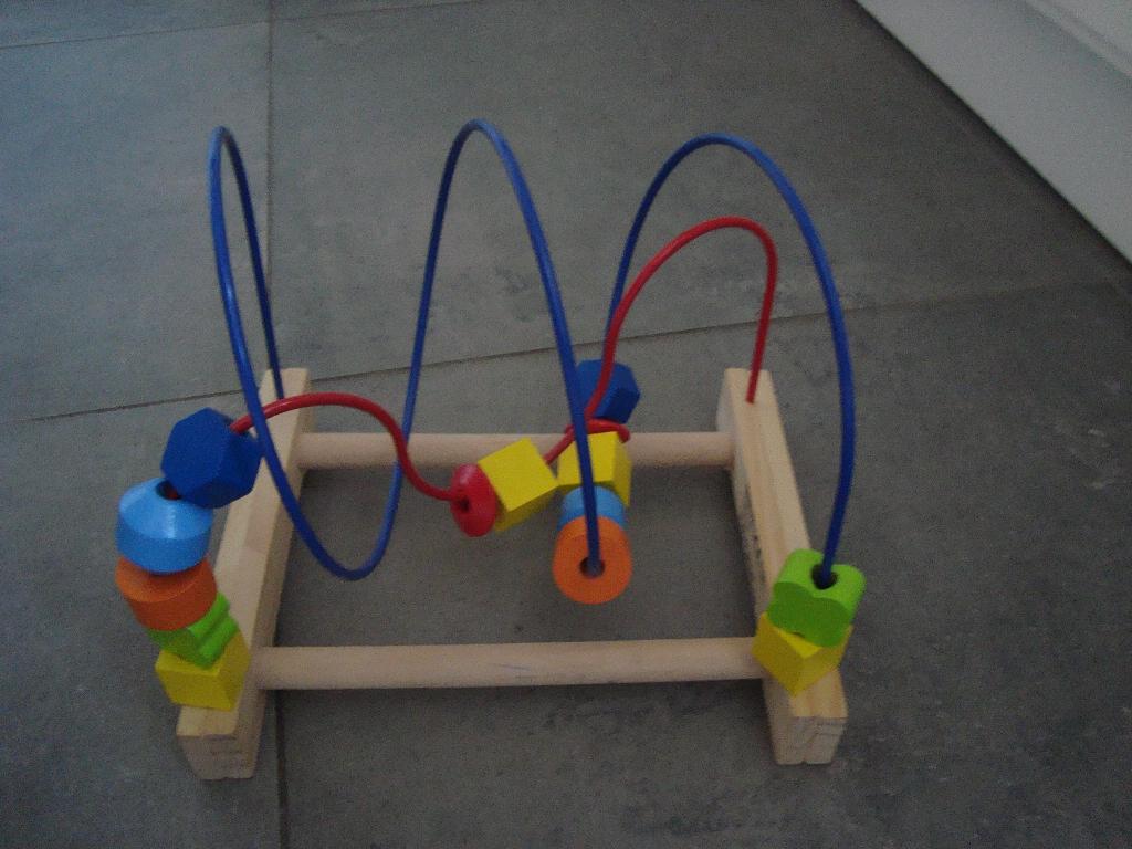 Houten spiraal, Zo goed als nieuw, Van hout, 6 jaar of ouder, Meer dan 50 stukjes