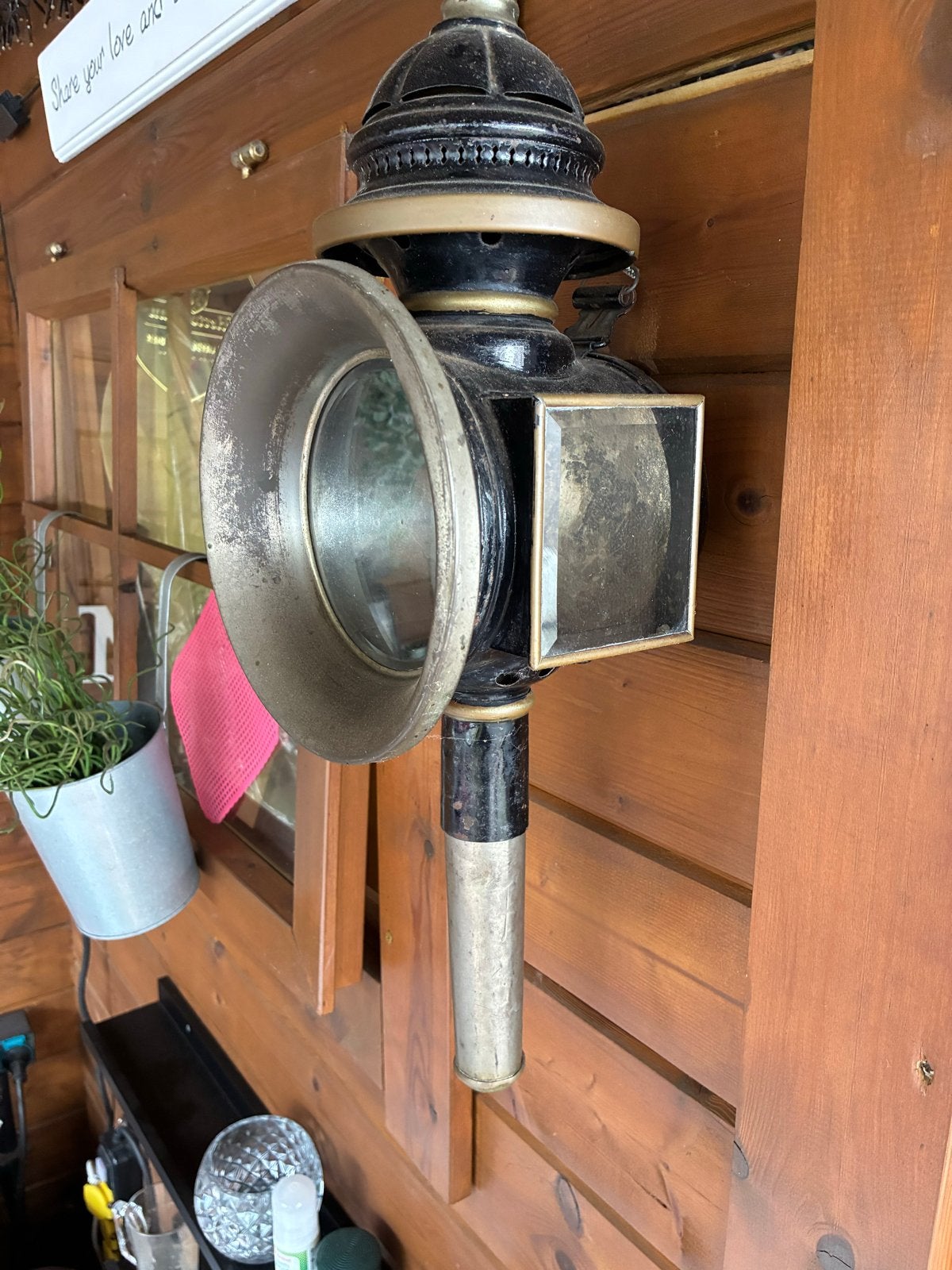 Antieke koetslamp / stallamp, Ophalen