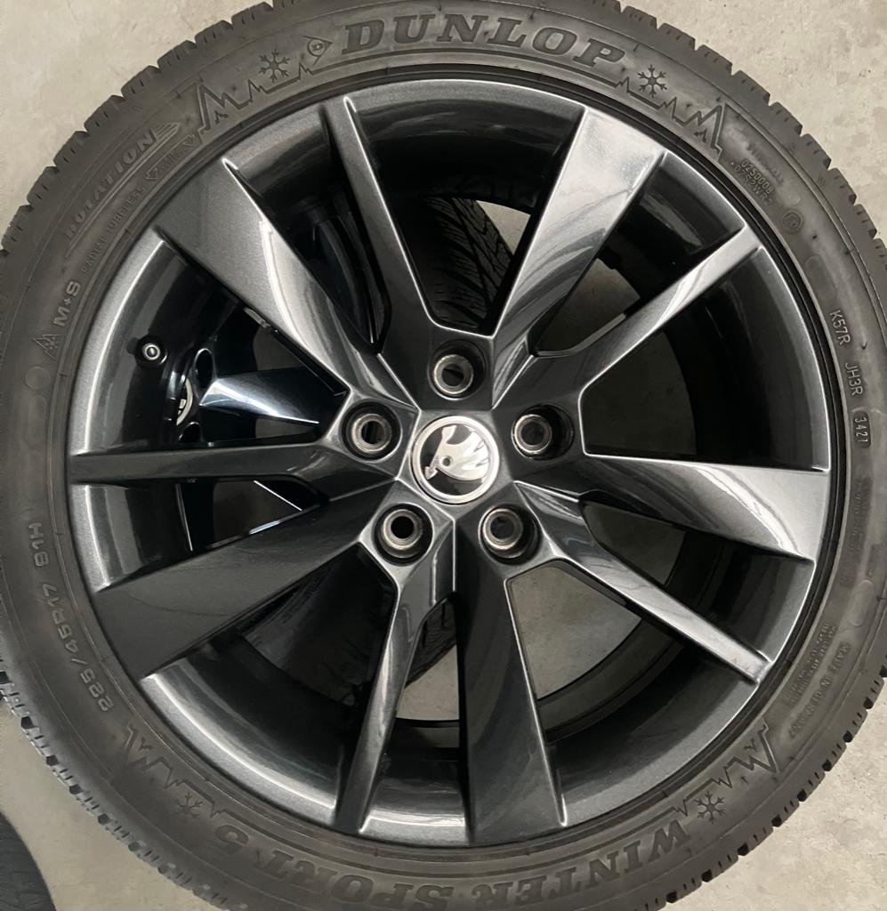 Skoda Octavia velgen 17 inch Trius zwart origineel, Gebruikt, Velg(en), 17 inch, Personenwagen