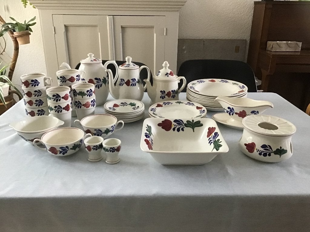 Boerenbont servies., Ophalen, Zo goed als nieuw, Aardewerk, Landelijk/Boerenbont