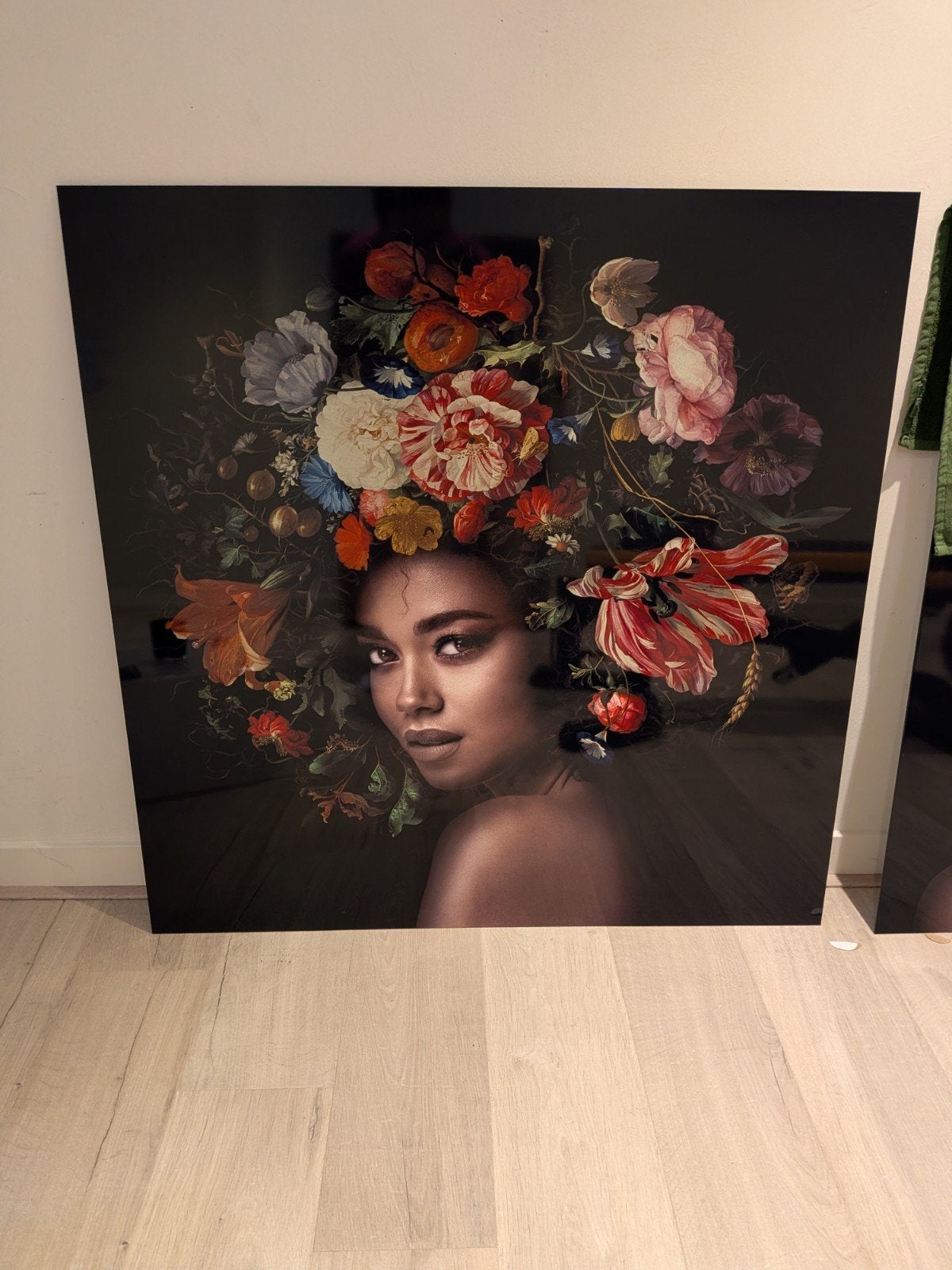 MondiArt Flower Power Sophia 100x100 glanzend wanddecoratie, Ophalen