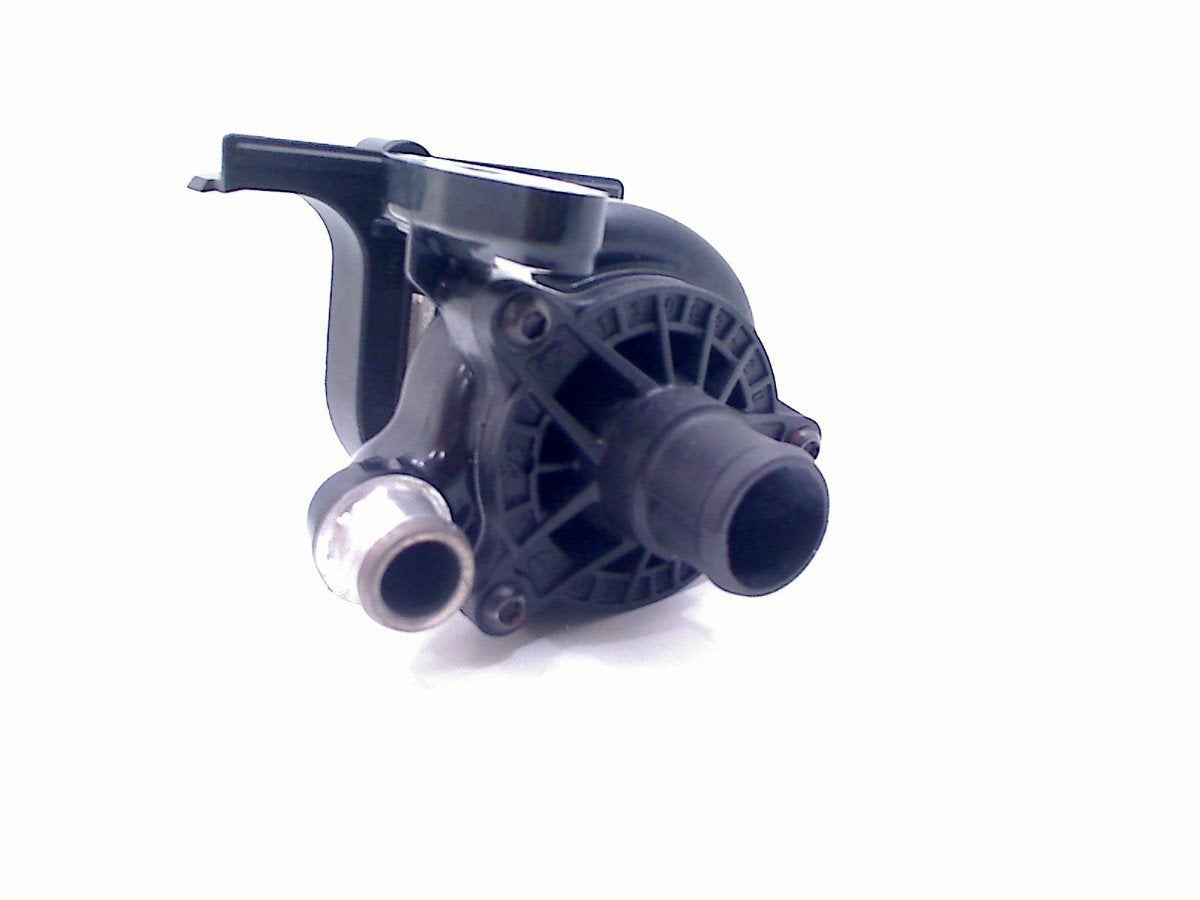 Waterpomp Ducati Diavel (2016-2018) 2016 24920471B, Motoren, Cama Motorparts, Gebruikt, Info@cama-motorparts.nl, P.J. Troelstraweg 8, MAASSLUIS 3144 CX, Zuid Holland, , Nederland