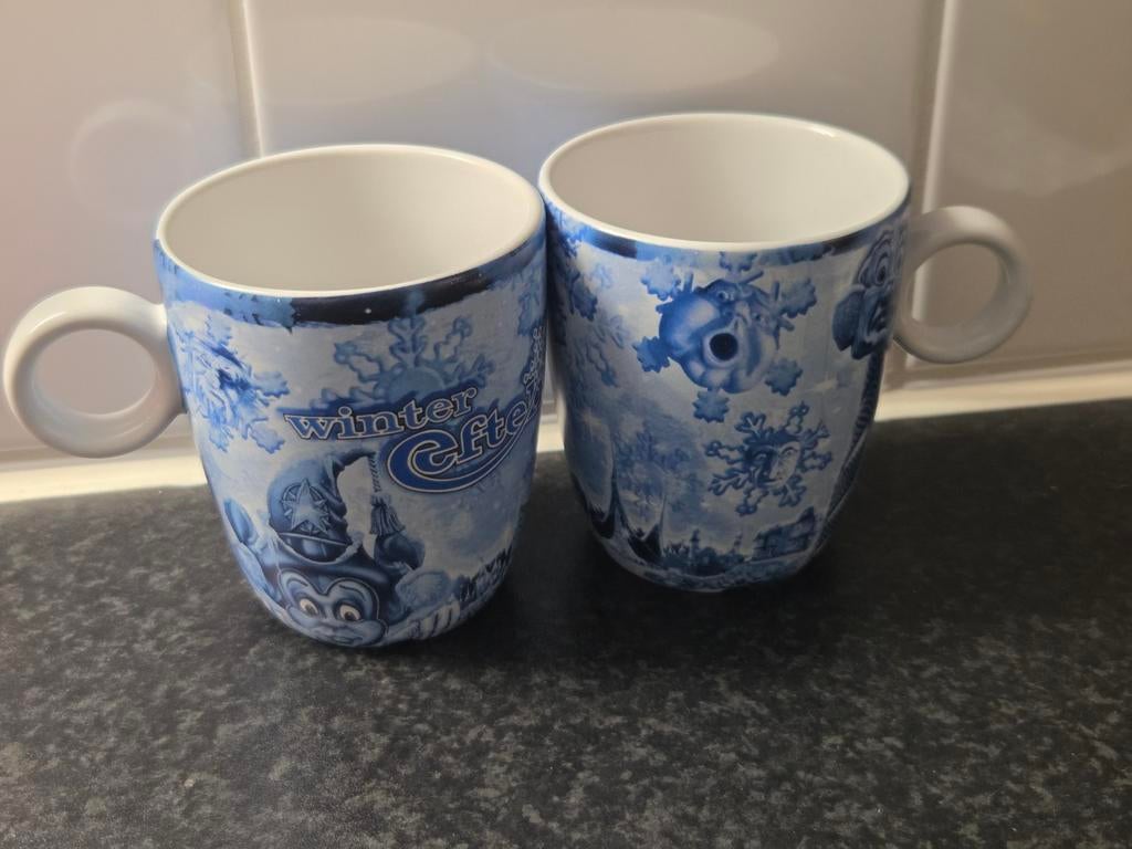 2x blauwe Winterefteling mokjes, Royal Raja, blauw, Ophalen of Verzenden, Nieuw, Gebruiksvoorwerp
