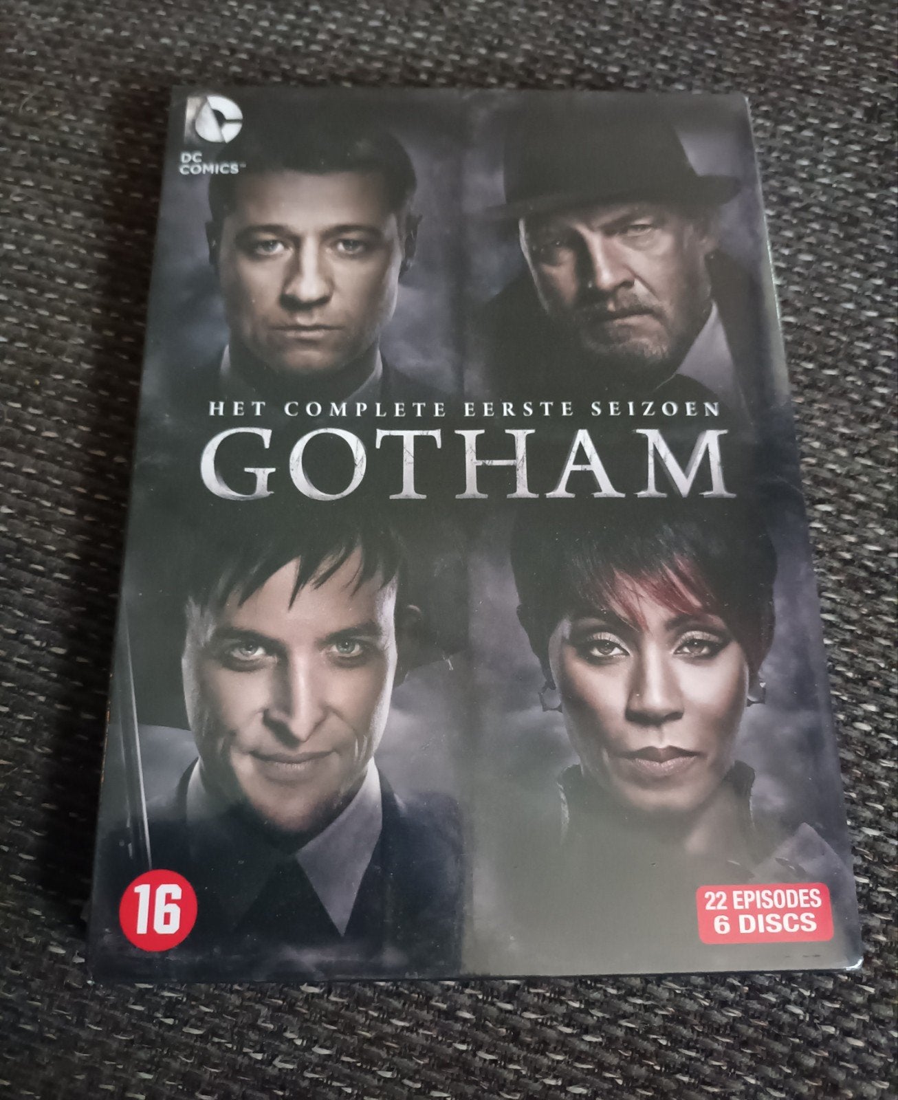 GOTHAM Seizoen 1 DVD-BOX / 6 discs nieuw in seal, Ophalen of Verzenden, Nieuw in verpakking
