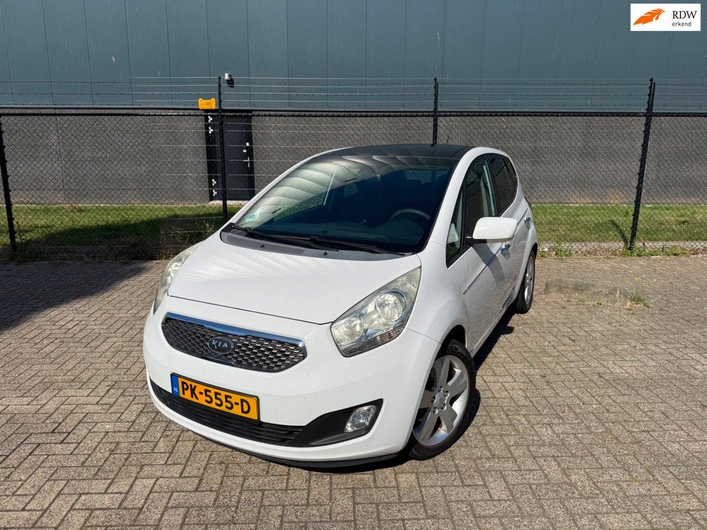 Kia Venga 1.6 CVVT X-ecutive *Automaat-Panorama-Camera*, Auto's, Euro 5, 125 pk, 4 cilinders, Leder en Stof