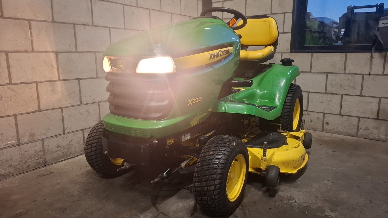 Zitmaaier John deere X320 mulch, Tuin en Terras, Zitmaaiers, Ophalen, Gebruikt, 120 cm of meer
