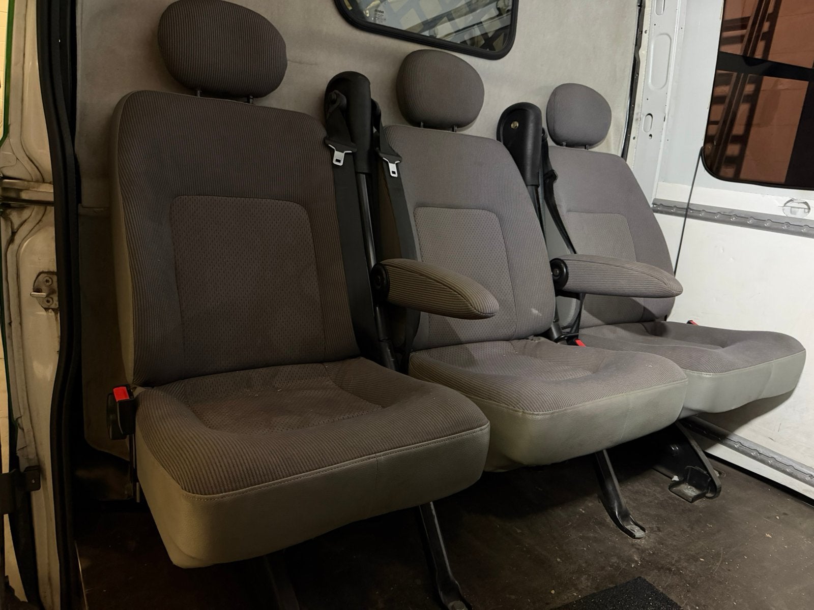 Achterbank, 3 stoelen met gordel, Ophalen, Renault