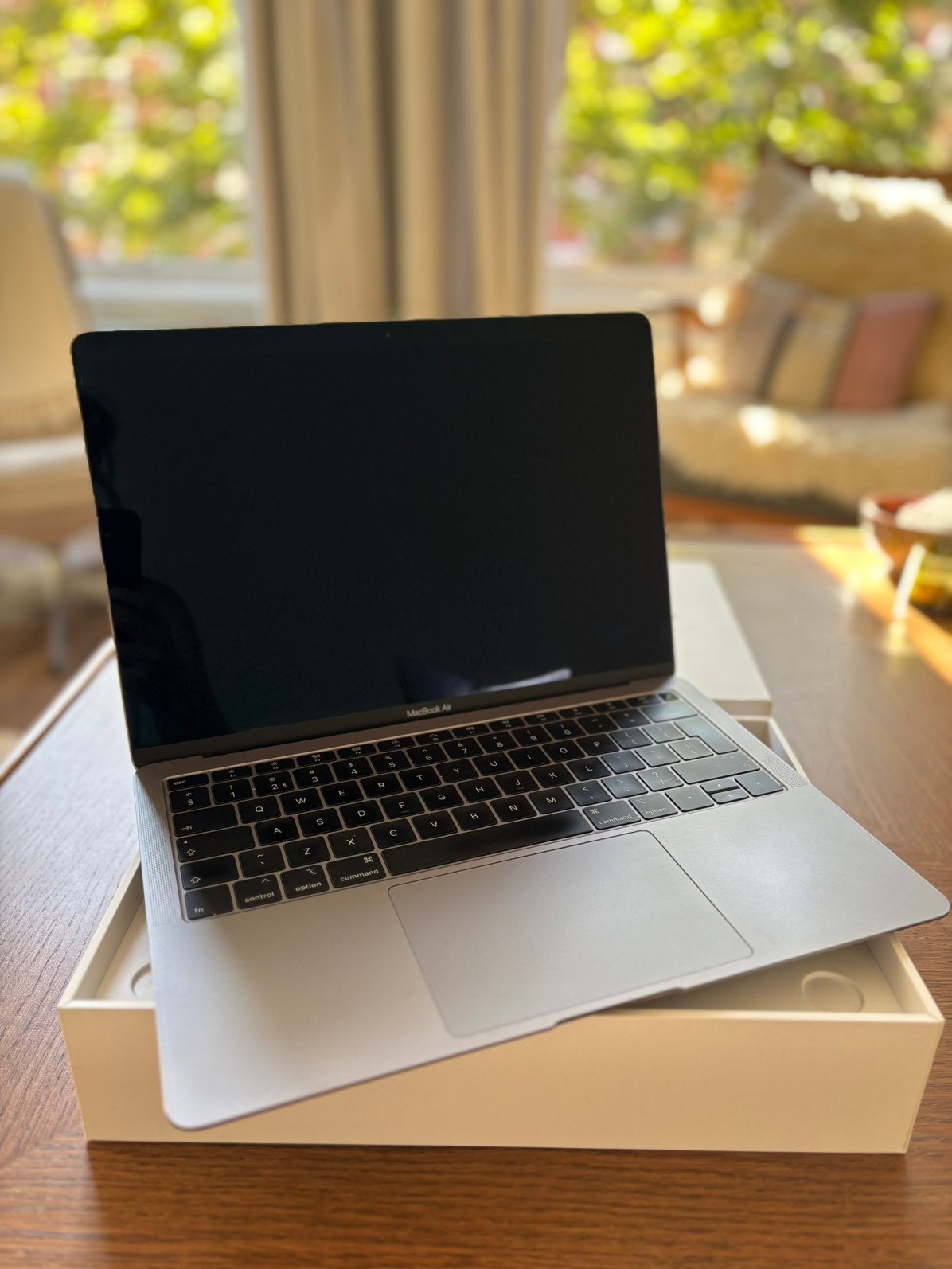 Macbook Air 13 inch 128 GB
