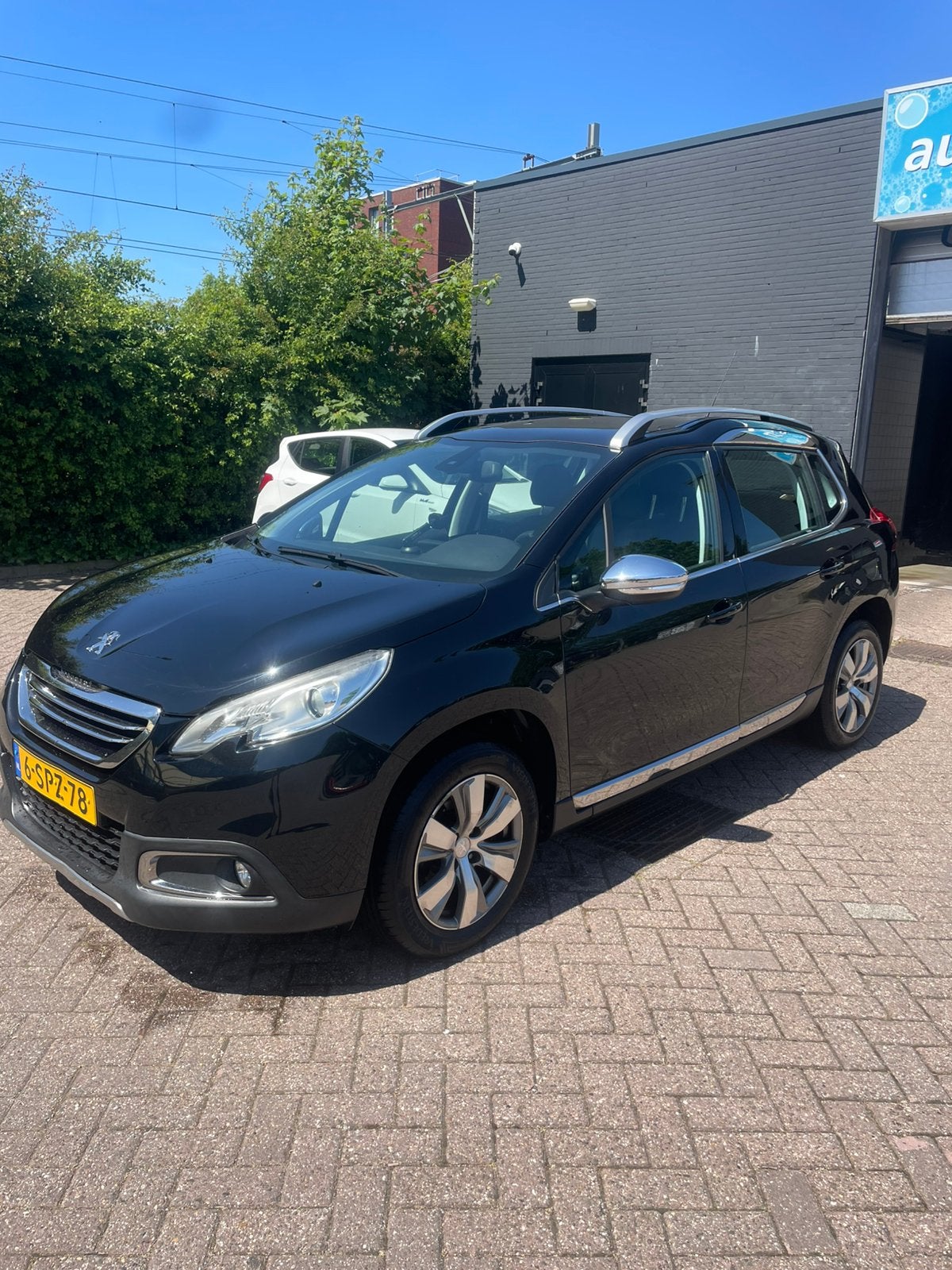 Peugeot 2008 1.2 VTI 60KW/82PK 2013 Zwart, Voorwielaandrijving, 40 €/maand, 1199 cc, Zwart