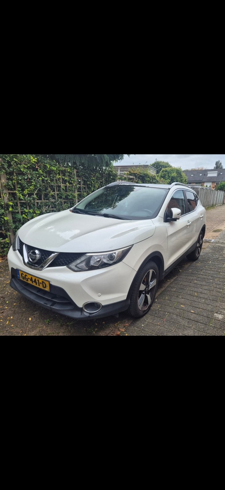 Nissan Qashqai 1.2 Dig-t 85KW 2WD 2015 Wit, Voorwielaandrijving, Stof, Zwart, 4 cilinders