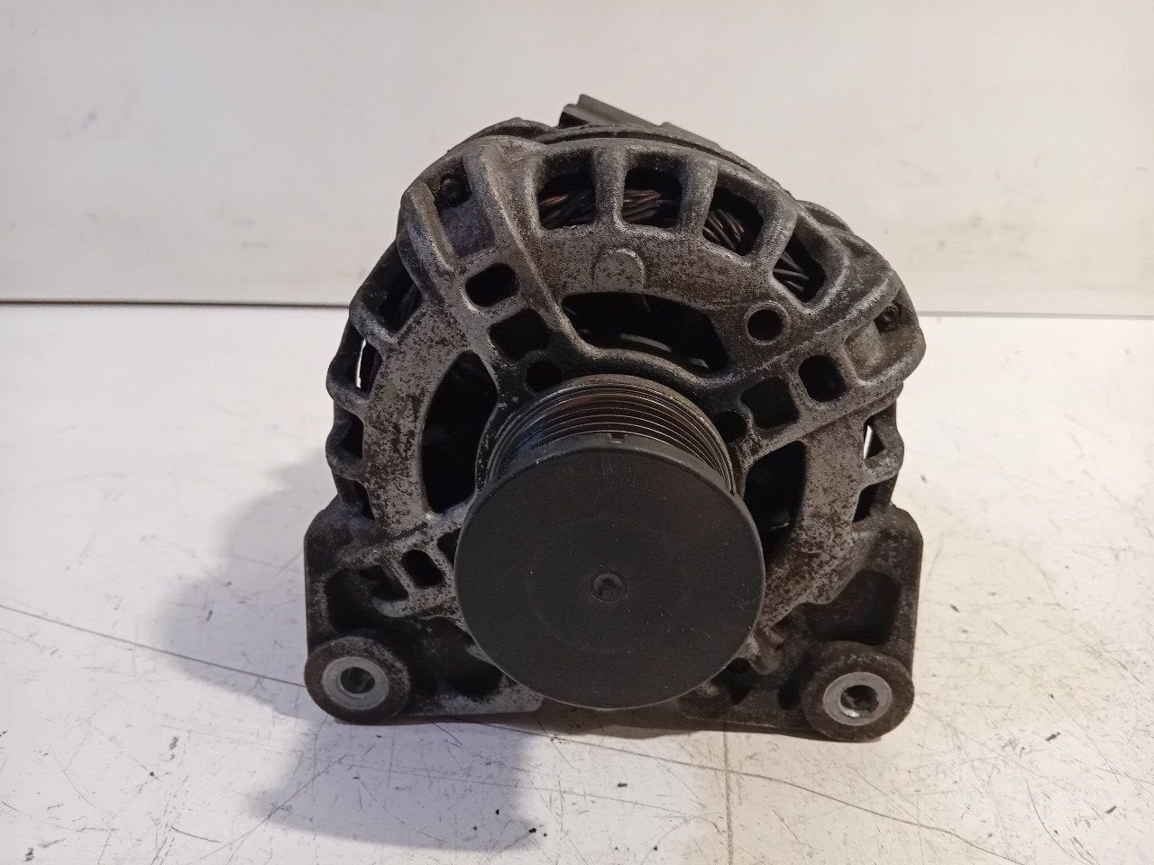 Dynamo Renault Clio, Onderdelen@venauto.nl, Gebruikt, Ettenseweg 76, 4706 PB Roosendaal, The Netherlands, Herkomst onderdeel bekend