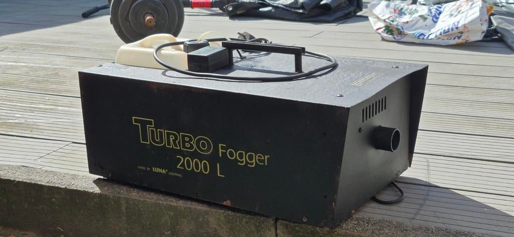 Luna Lighting Turbo Fogger 2000 L Rookmachine defect, Ophalen of Verzenden, Gebruikt, Rookmachine