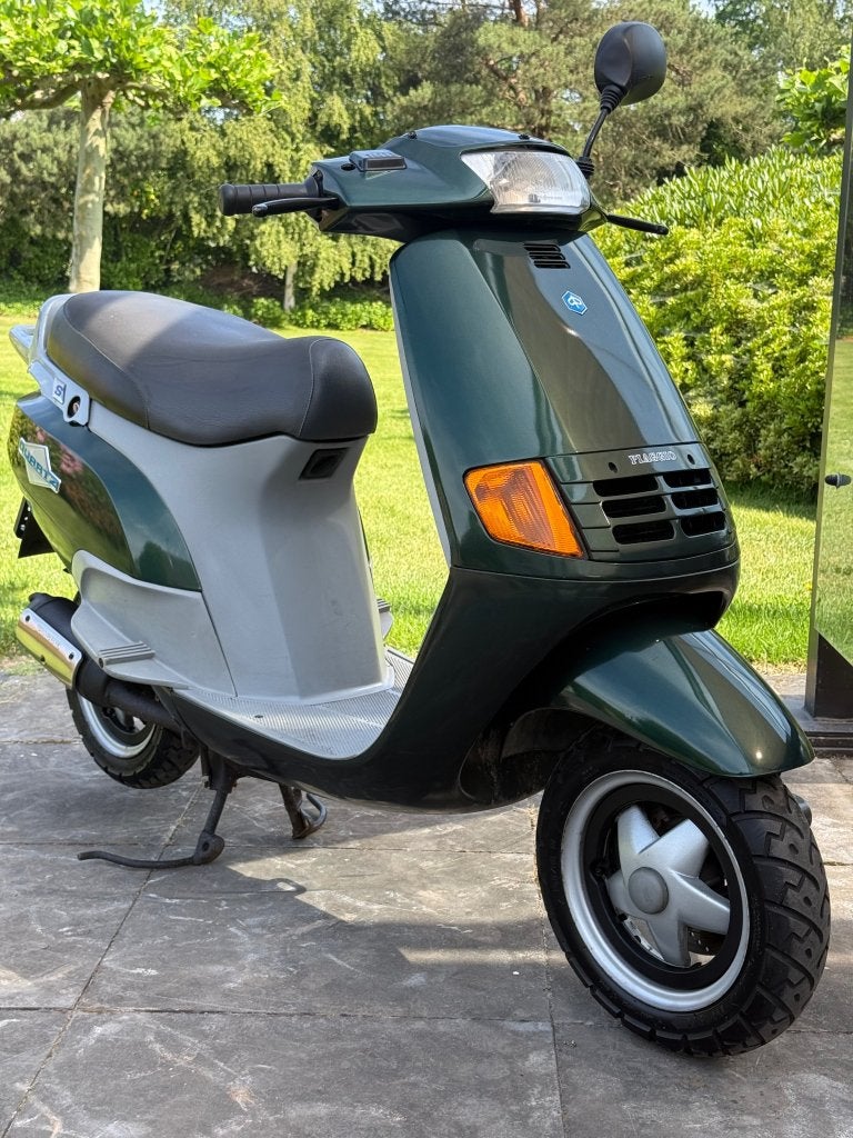 ⭐️Piaggio Quartz 50cc 2t zeer netjes donker groen Brom⭐️
