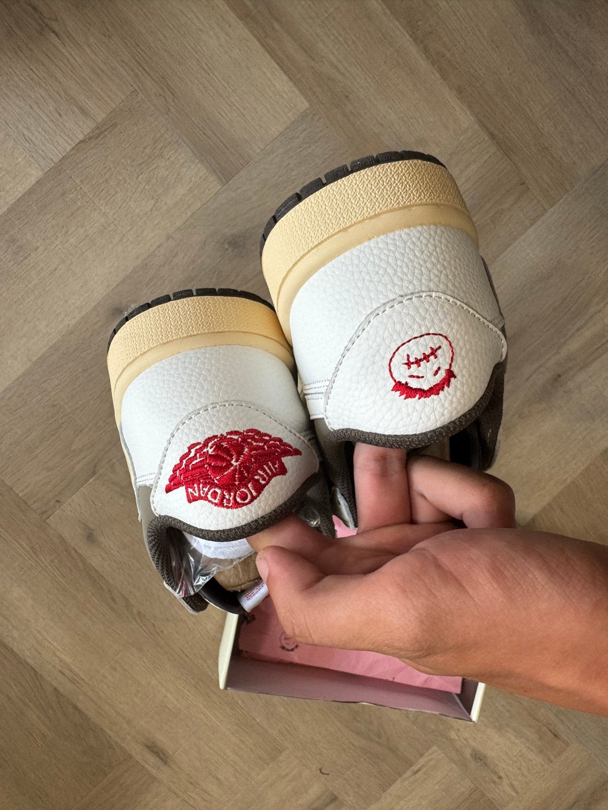 Nike Air Jordan 1 Low Travis Scott Reverse Mocha, Kleding | Heren, Schoenen, Ophalen of Verzenden, Nieuw, Bruin, Sneakers of Gympen