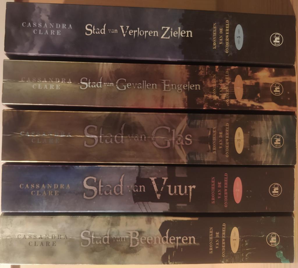 Kronieken van de Onderwereld - Cassandra Clare (5 boeken), Boeken, Ophalen of Verzenden, Zo goed als nieuw