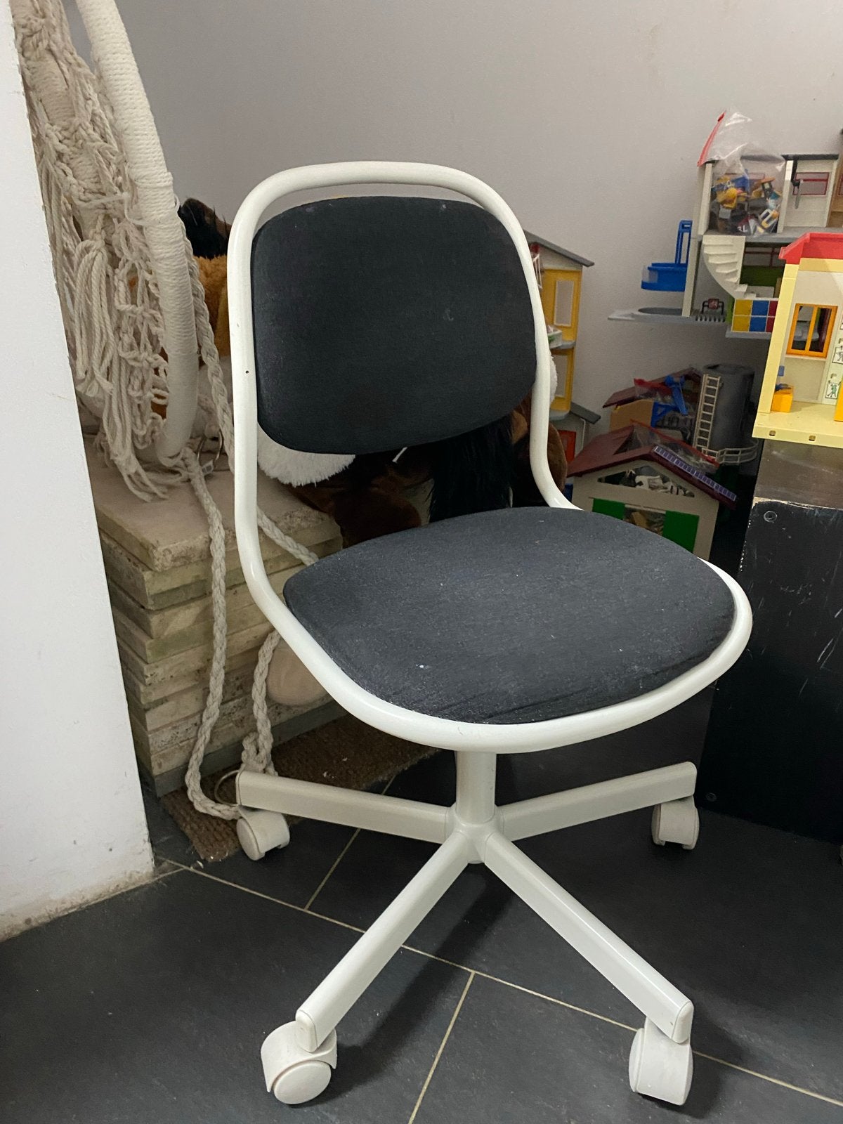 Kinder bureau stoel, Ophalen, Gebruikt, Zwart, Bureaustoel