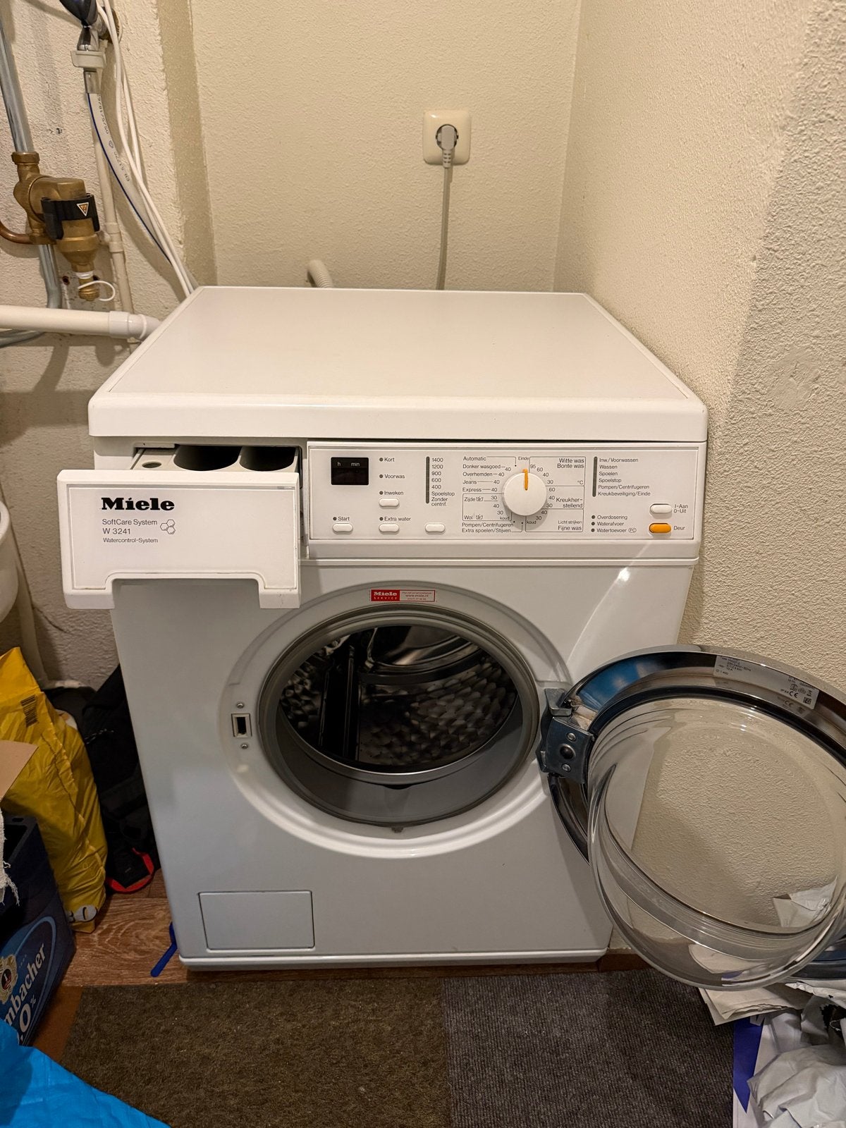 Miele W3241 SoftCare System Wasmachine