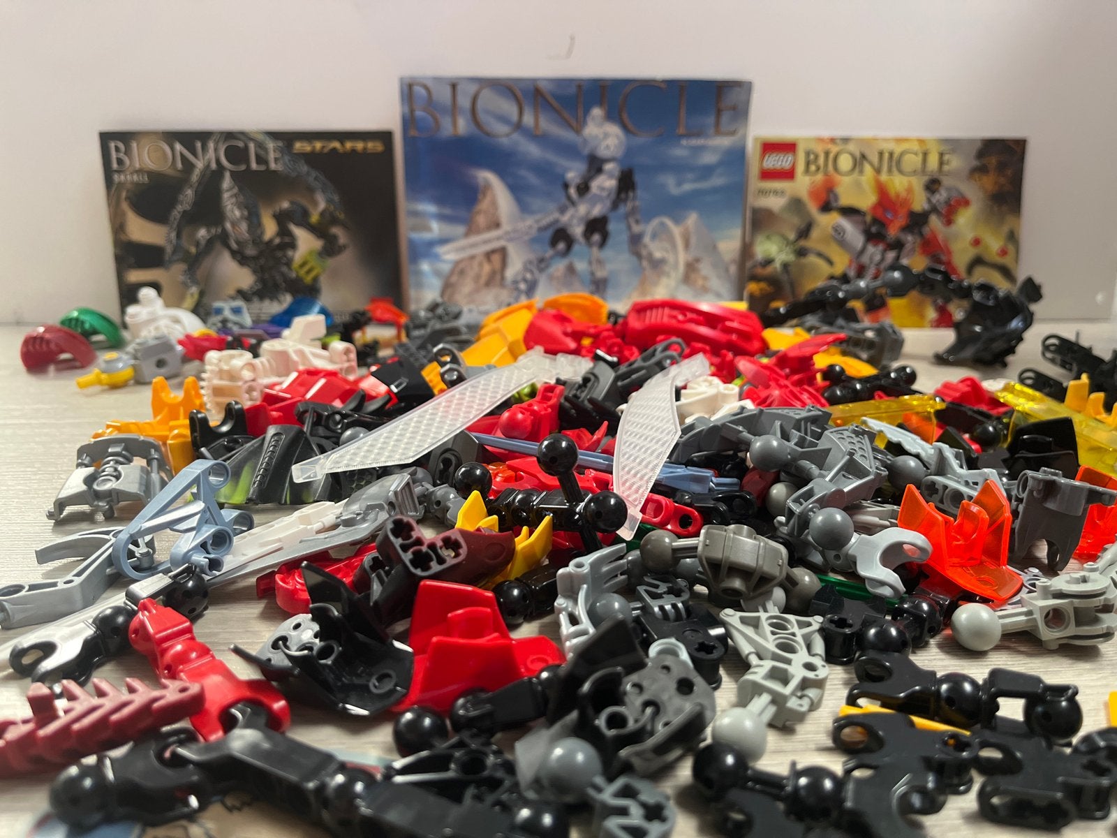 Partij LEGO Bionicle onderdelen met boekjes, Ophalen of Verzenden, Gebruikt