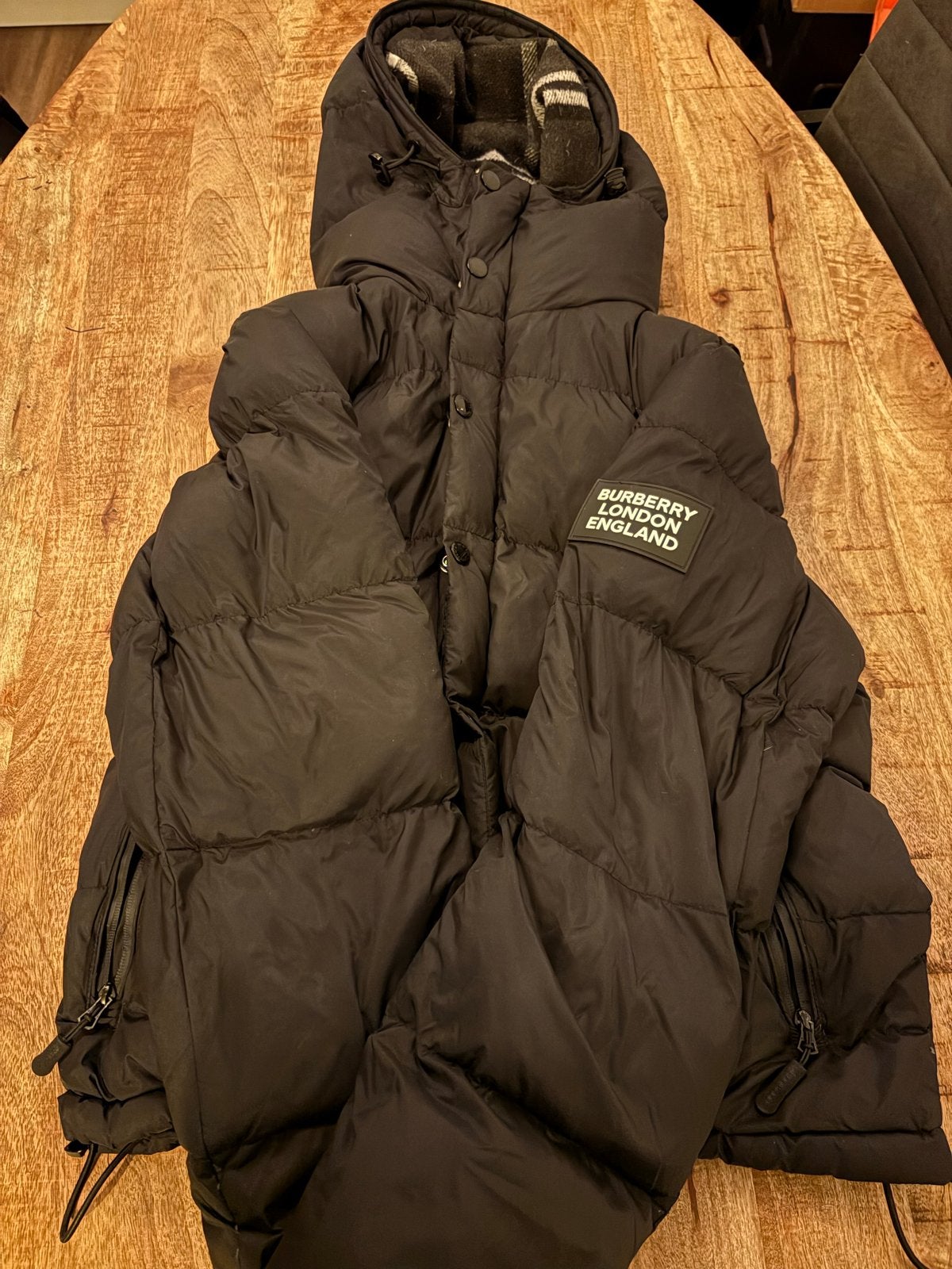 Burberry London England Zwarte Winterjas Maat M, Ophalen of Verzenden, Zo goed als nieuw, Maat 48/50 (M), Zwart