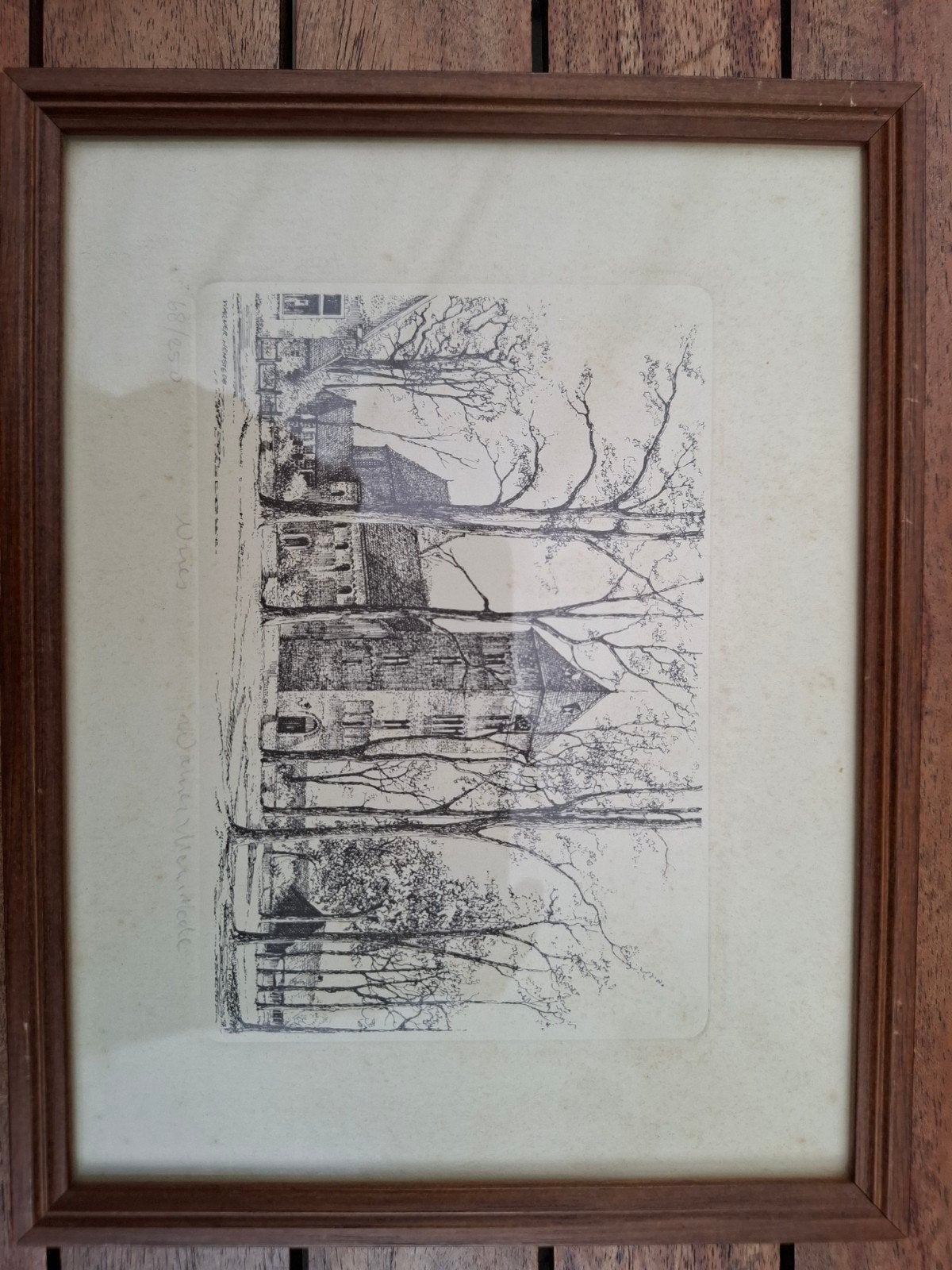 Warner Hemstede - Oude ets van de kerk in Vries, Antiek en Kunst, Met tekst, Stadsgezicht, Ophalen of Verzenden, 1950 - 1999