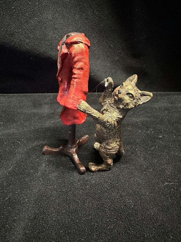Poes als kleermaker, ( Weens Brons)., Ophalen of Verzenden, Handgemaakt, Brons, Beeld