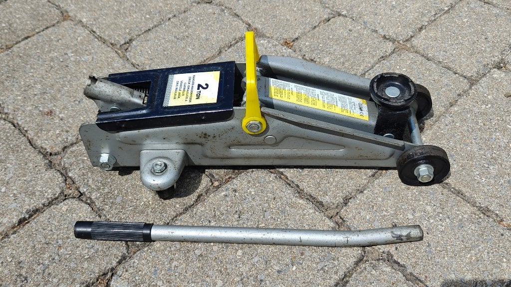 hydraulische autokrik tot 2 ton, Ophalen, Gebruikt, Hydraulisch, Garagekrik