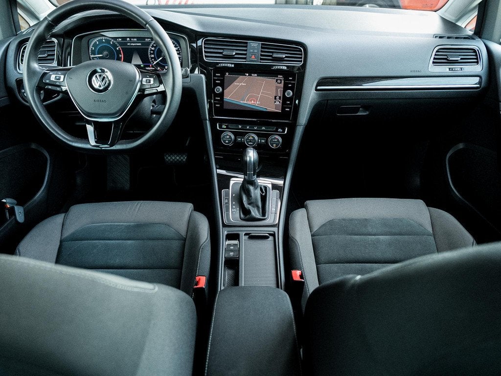 Volkswagen Golf Variant 1.5 TSI Highline Business R | Adapti, Auto's, Volkswagen, 12 maanden, 4 cilinders, Automatische klimaatregeling