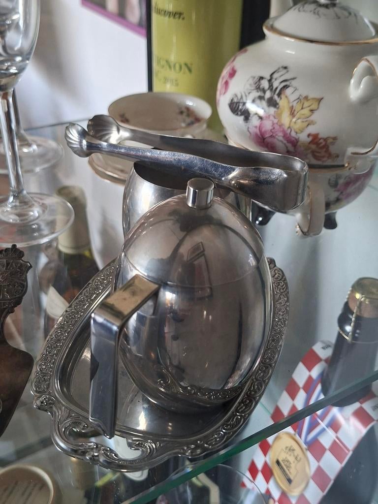 Suiker en melk setje plus suiker knijper, Ophalen