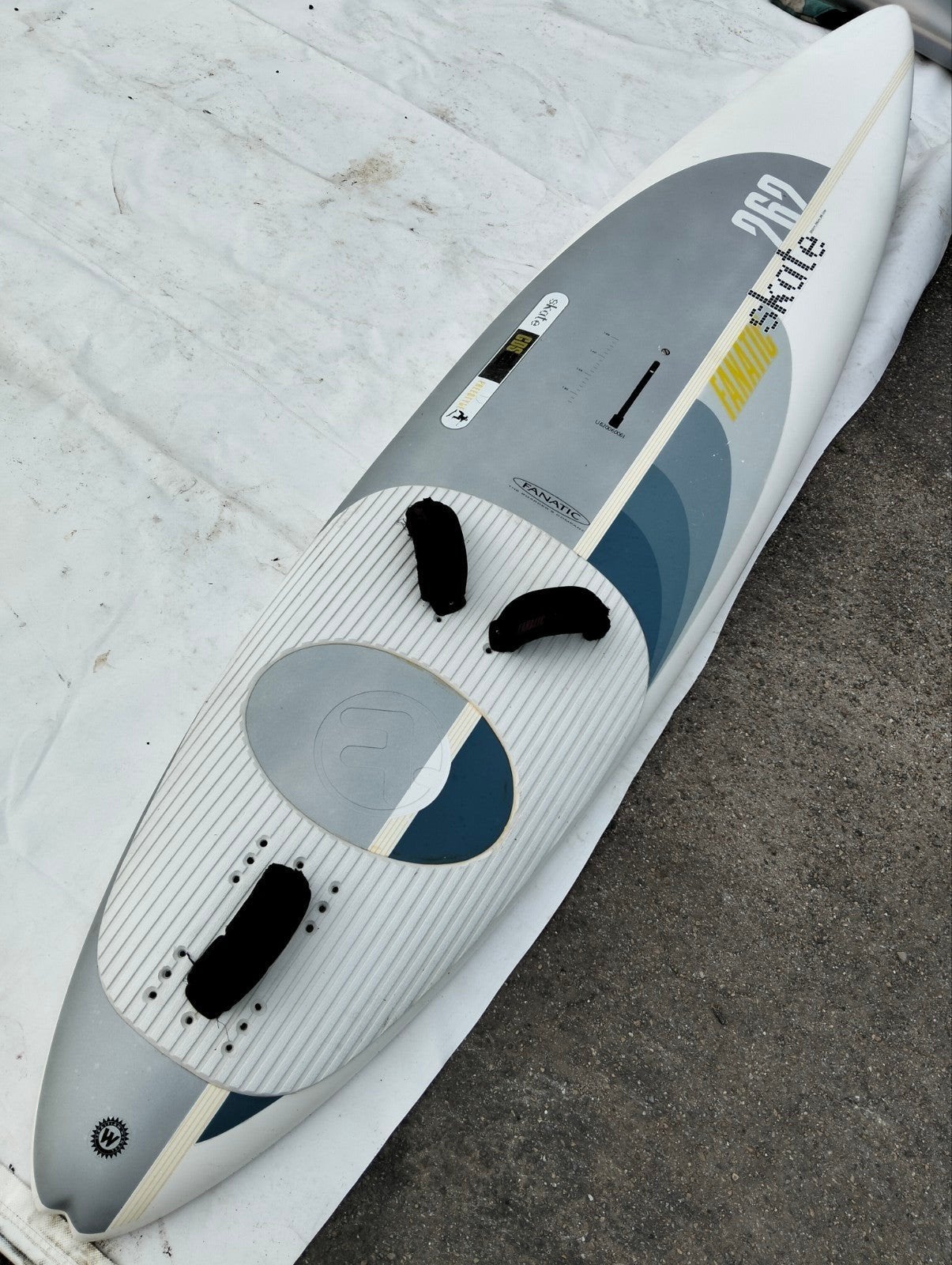 Fanatic Skate 98 liter, evt compleet met tuigage

Fanatic Sk, Watersport en Boten, Windsurfen, Ophalen