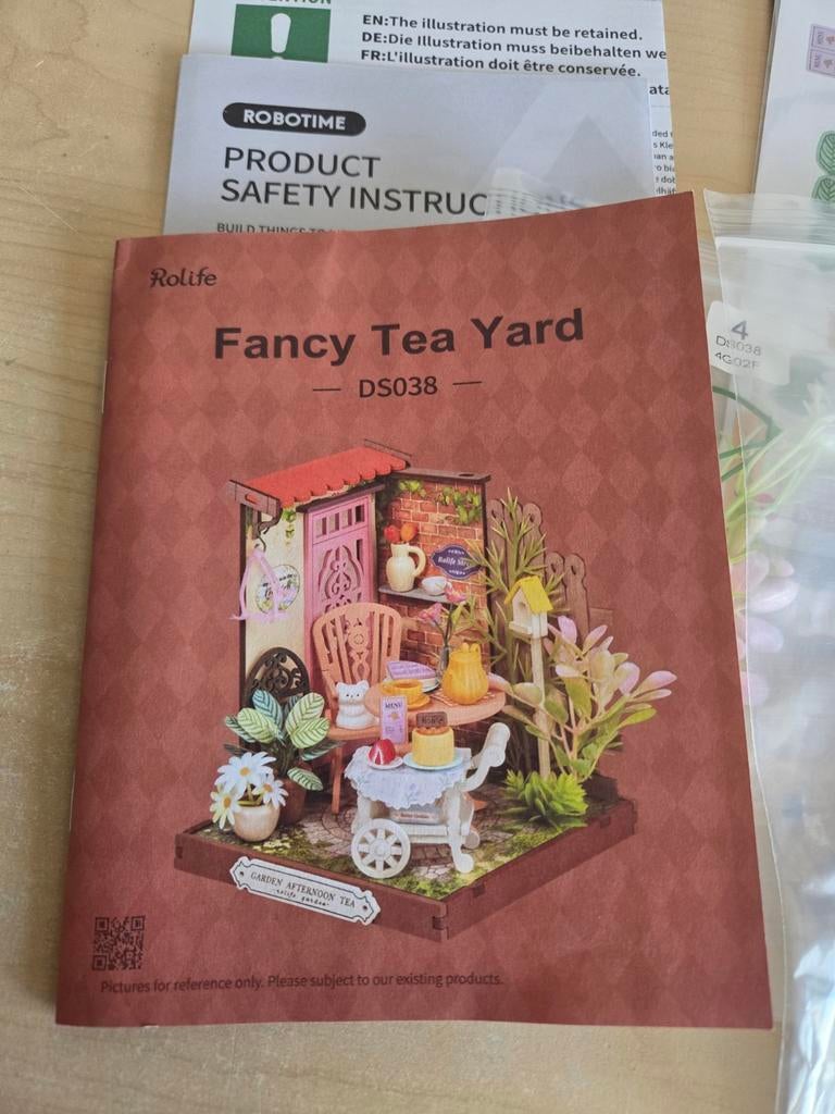 Rolife DIY Miniatuurhuis Fancy Tea Yard DS038 Robotime NIEUW, Ophalen of Verzenden, Nieuw, Knutselwerk