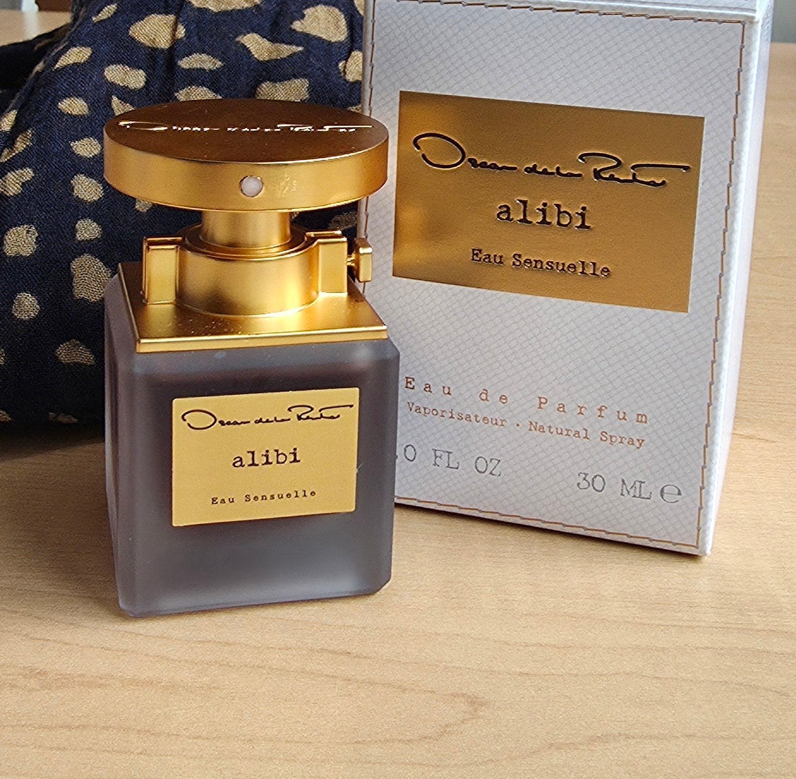 Oscar de la Renta Alibi Eau Sensuelle Eau de Parfum 30ml, Verzenden, Zo goed als nieuw
