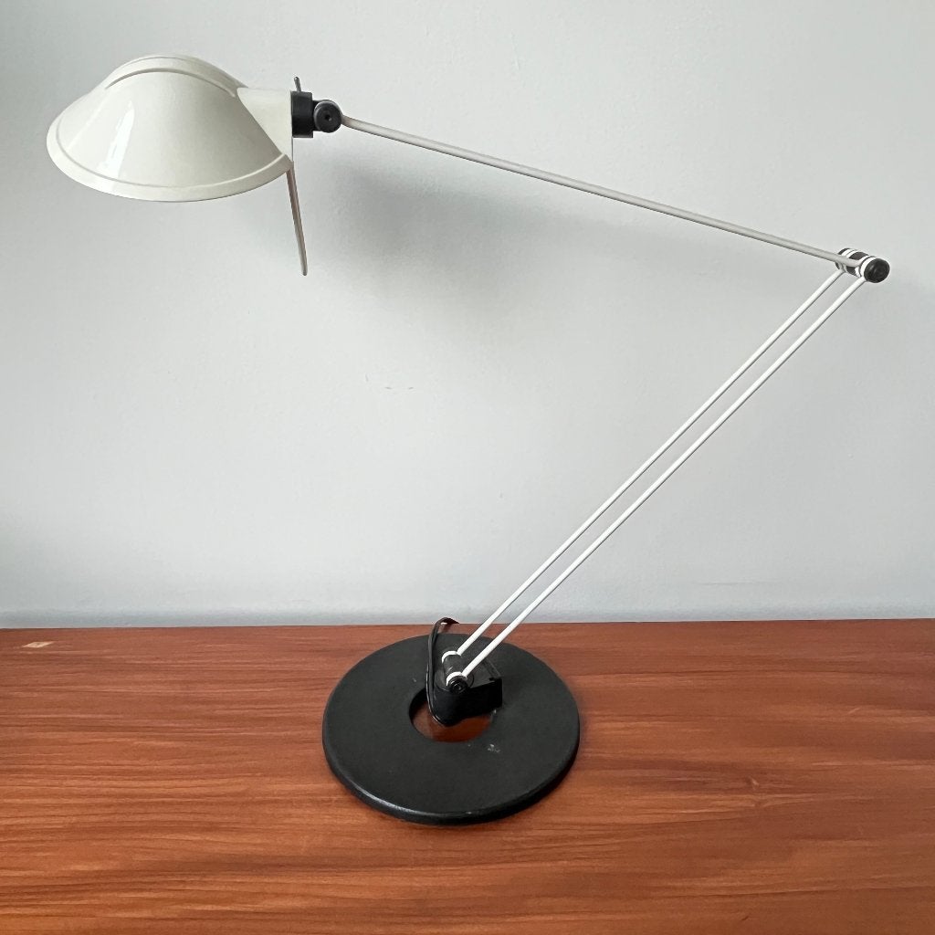 IKEA postmodern design bureaulamp zwart wit jaren 80, Inclusief lichtbron, Bureaulamp, 45 cm, Ophalen of Verzenden