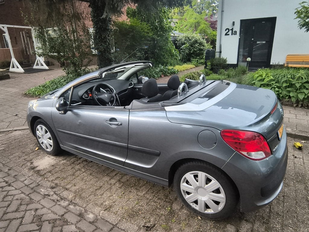 Peugeot 207 1.6 16V CC 88KW 2011 Grijs, Auto's, Voorwielaandrijving, Zwart, 4 cilinders, Cabriolet