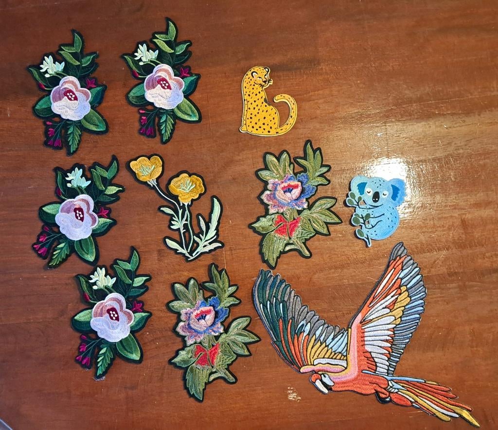 Diverse strijkemblemen: bloemen, papegaai, luipaard, koala, Ophalen of Verzenden, Nieuw, Overige applicaties